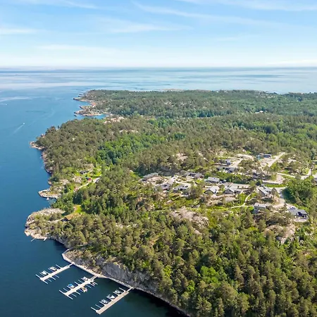 4 Bedroom Lovely In Сasa de vacaciones Risør