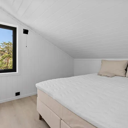 4 Bedroom Lovely In Feriehus *