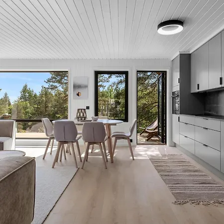 Beautiful In With Kitchen