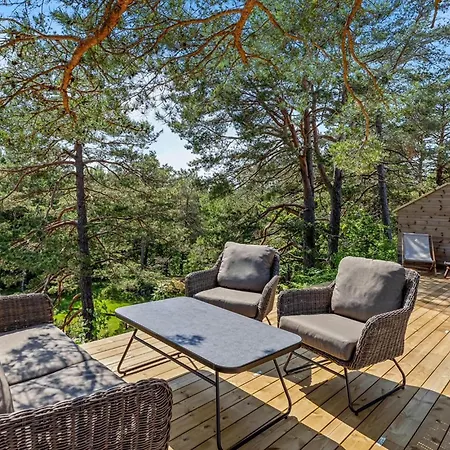 4 Bedroom Lovely In Сasa de vacaciones *