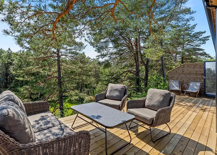 4 Bedroom Lovely In Feriehus *