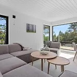 4 Bedroom Lovely In Risør